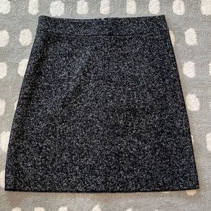 Donna Karen DKNY Black Wool Tweed A-line Skirt Size 6